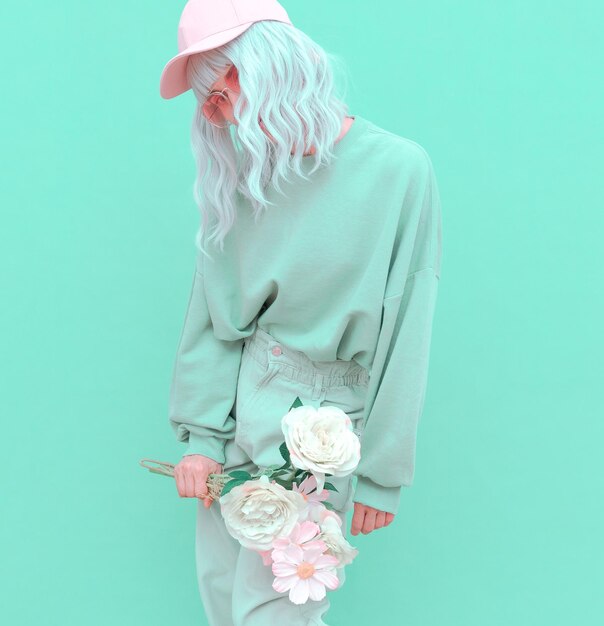 Girl with flowers spring summer fashion mood aqua menthe trends