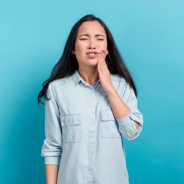 Girl with toothache