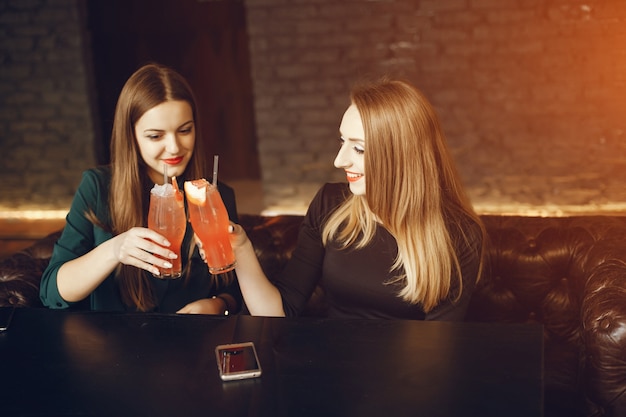 girls with cocktails