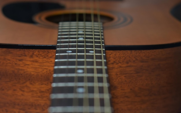 Gitaar is een akoestische gitaar voor het spelen van muziek