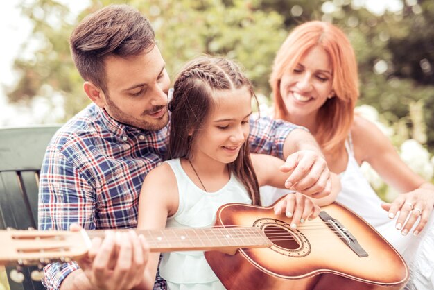 Foto gitaar spelen