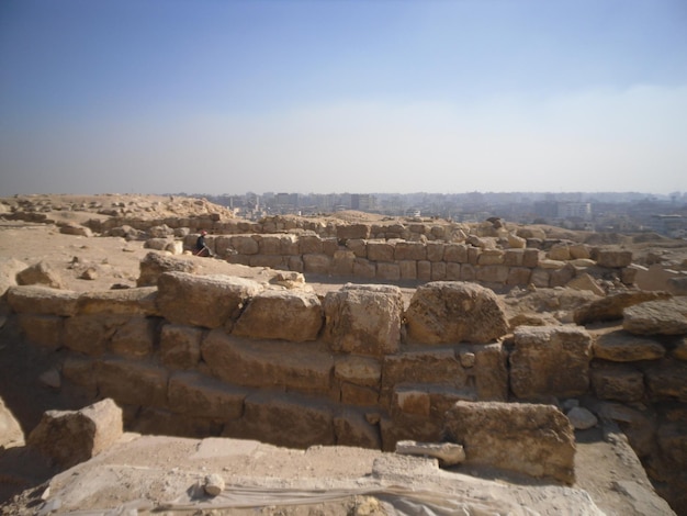 Photo the giza pyramids and sphinx