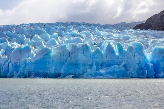 Photo glacier and lake grey torres del paine national park patagonia chile