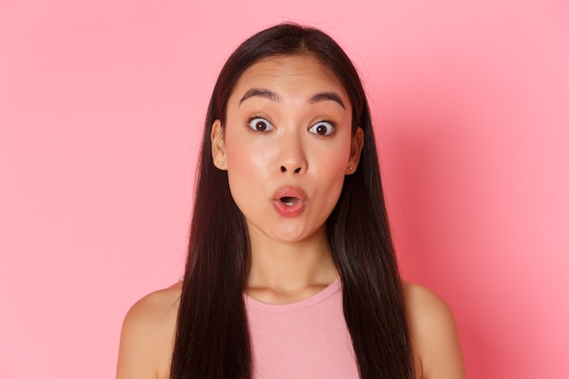 Glamour Asian girl posing in the studio