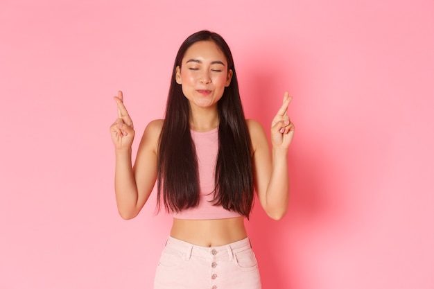 Glamour Asian girl posing in the studio