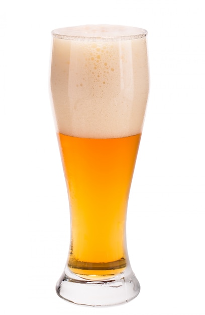 Glas bier geïsoleerd