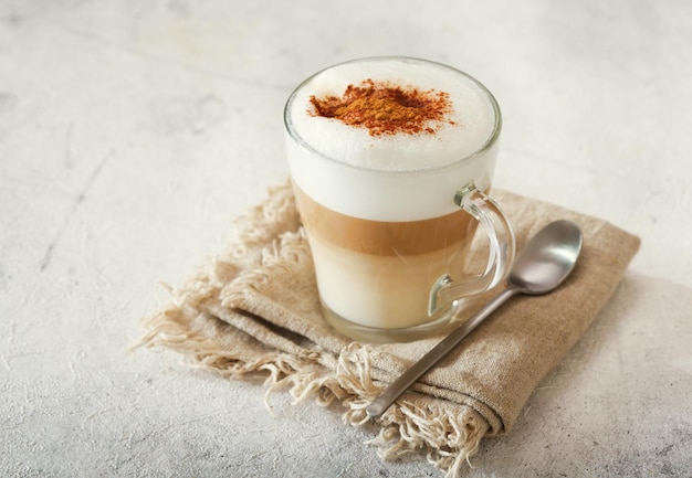 Glas latte koffie