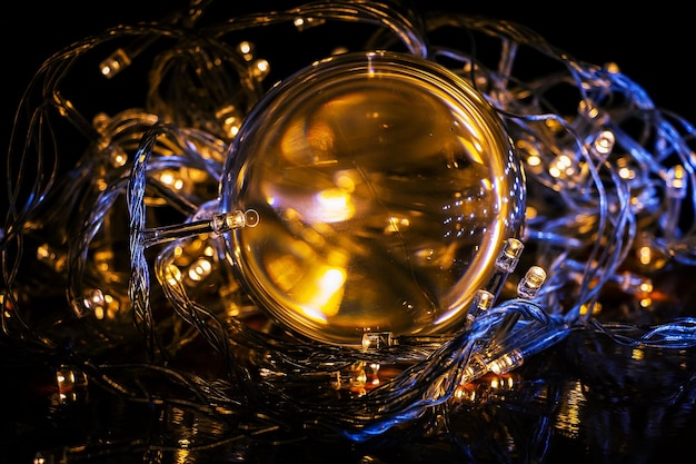 Glasballen met ledlampen voor feestelijke versieringen