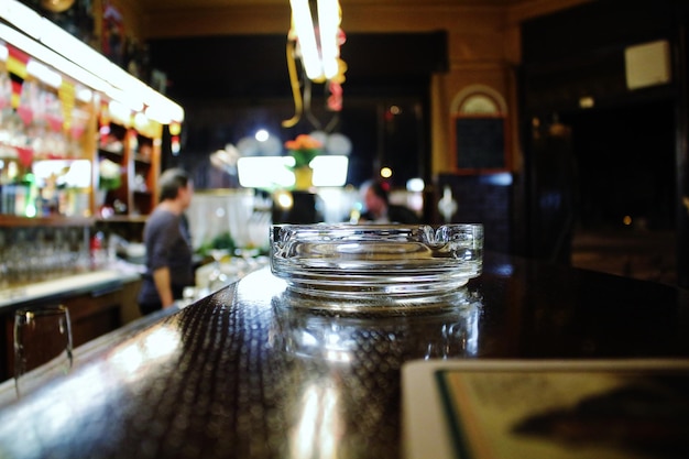 Foto vaso sul tavolo del ristorante