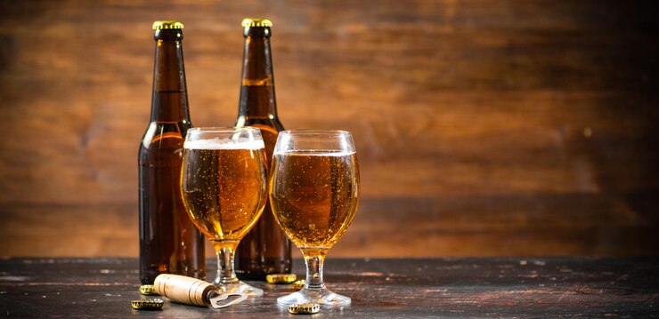 新鮮なビールの入ったグラス