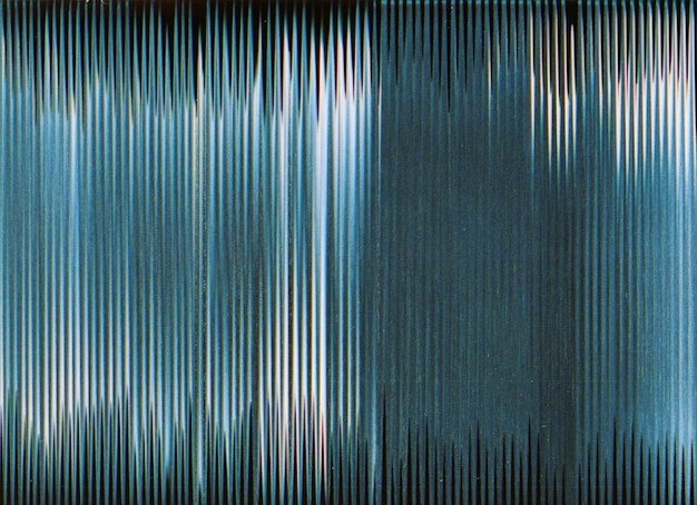 Sfondo glitch distorsione digitale errore di trasmissione artefatti di rumore di linea sfumatura di colore bianco blu scuro sovrapposizione astratta di grunge texture ruvida