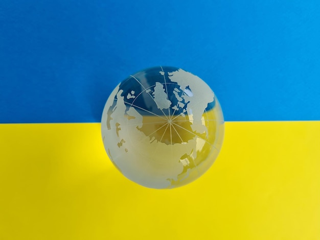 Globe on Ukrainian flag is yellow and blue