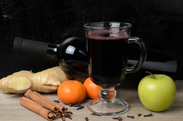 Glühwein met ingrediënten