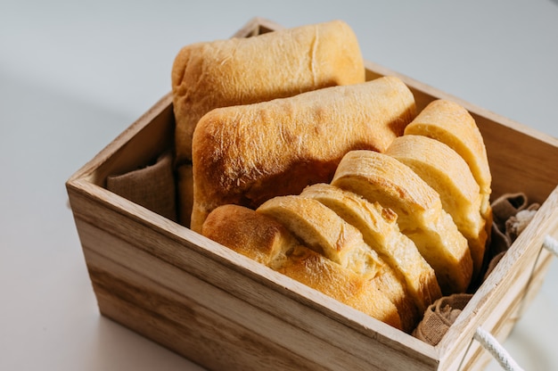 글루텐 무료 수제 빵.