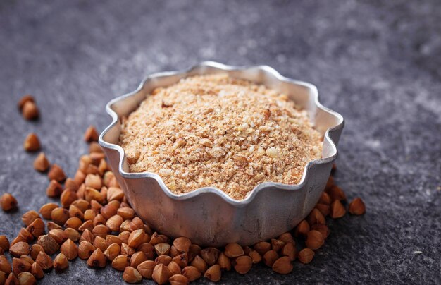 Glutenvrij boekweitmeel. Selectieve aandacht