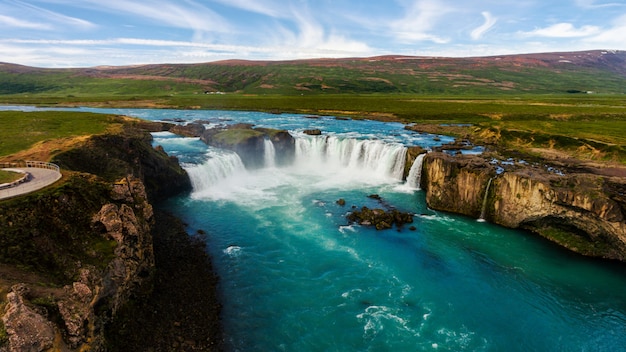 북쪽 아이슬란드의 Godafoss 폭포입니다.