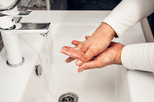 Goed wassen en hanteren van handen