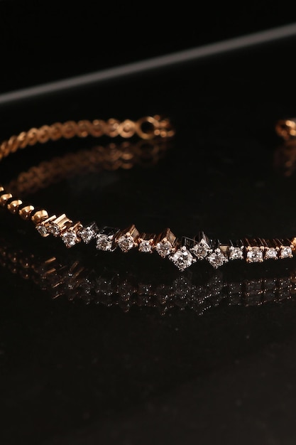 gold and diamond jewelry