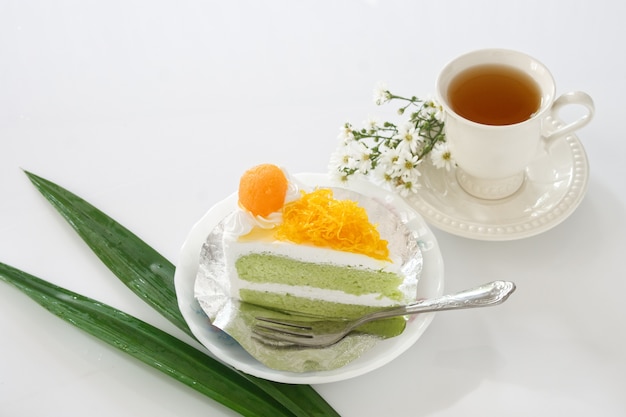 Foto torte di fili d'oro tuorlo d'uovo e tigre di bai tey foi per la torta di lingua tailandese o di pandan