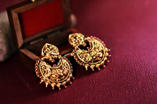 Photo gold indian earrings set