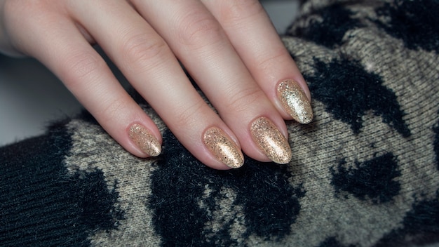 Photo gold nails