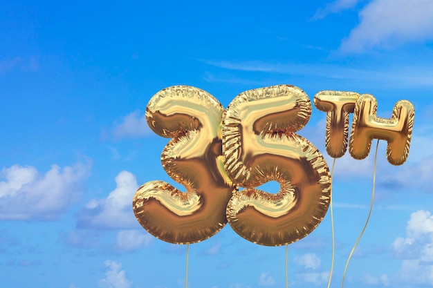 밝은 파란색 여름 하늘을 배경으로 골드 번호 35 호일 생일 풍선 골든 파티 축하 3D 렌더링