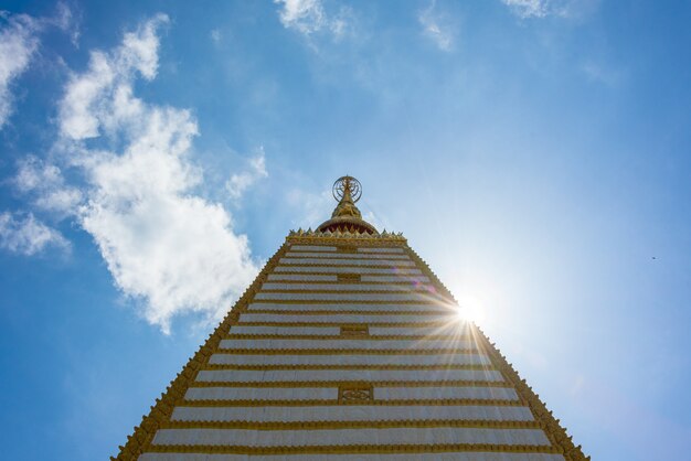 Gold pagoda buddha