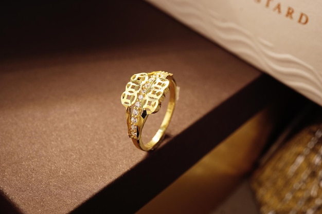 Gold ring with diamonds