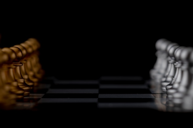 Золотые и серебряные шахматы