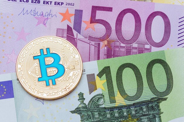 Фото Золотой синий биткойн евро фон биткойн криптовалюта фото с высоким разрешением