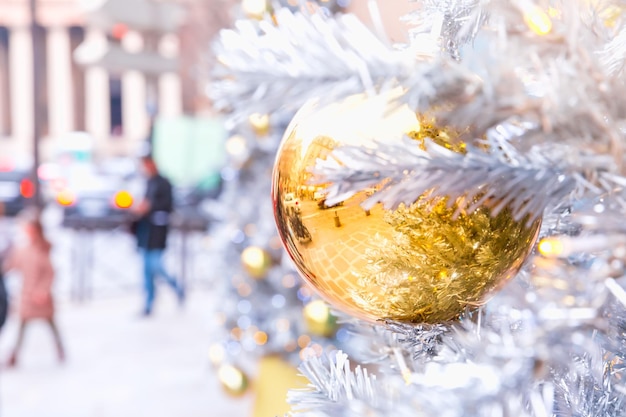 パリフランスのゴールデンクリスマスボール