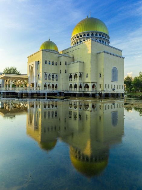 The golden dome of the sultan mosque