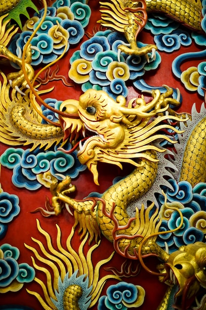 Photo golden dragon, thousand satin, chinese art