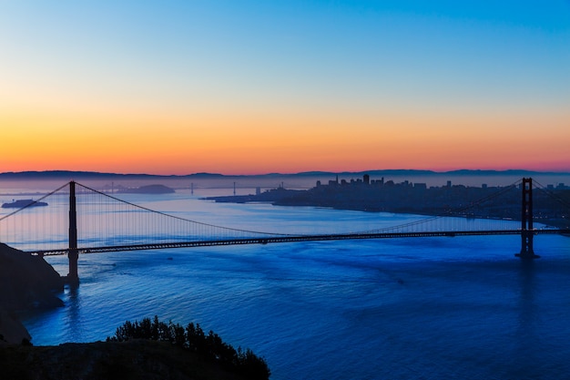 Golden gate bridge San Francisco zonsopgang Californië