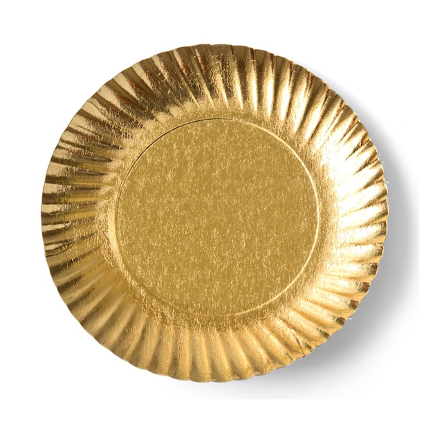Золотая тарелка или поднос, изолированные на белом фоне