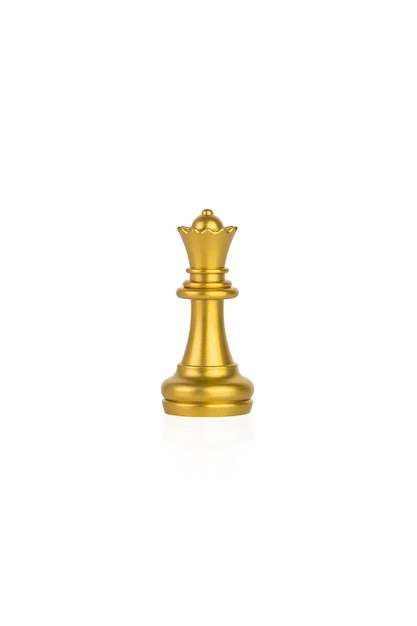 クリッピング パスと白い背景で隔離の黄金の女王チェス