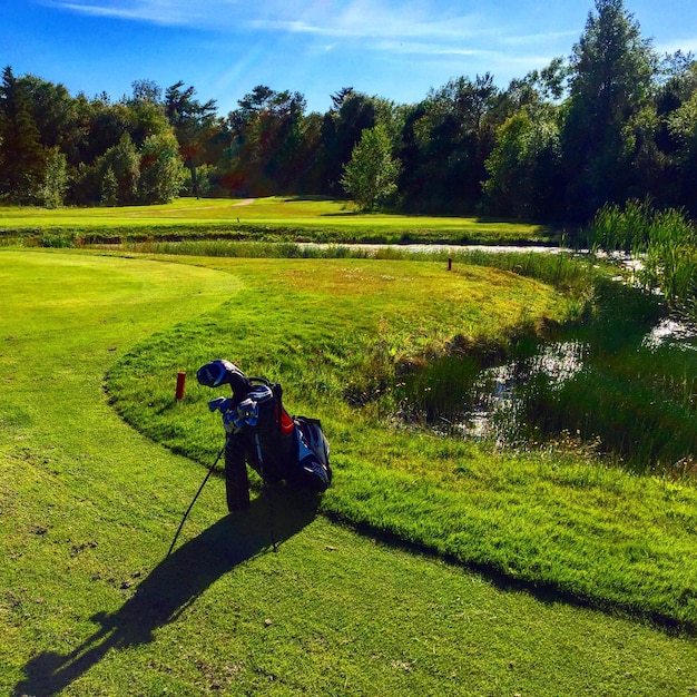 Golfzak op het veld.