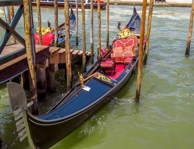 Gondel van Venetië op het Grand Canal