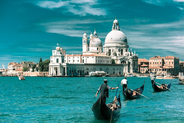 Gondels op Canal Grande in Venetië, Italië