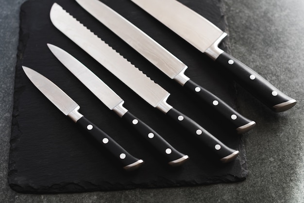 A good set of kitchen knives for slicing