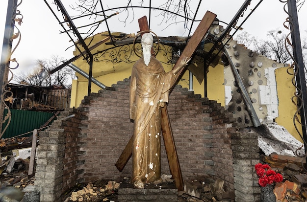 Gorenka Oekraïne 20 apr 2022 Volledig verwoeste kerk in het dorp Gorenka als gevolg van militaire operaties van Russische indringers in Oekraïne
