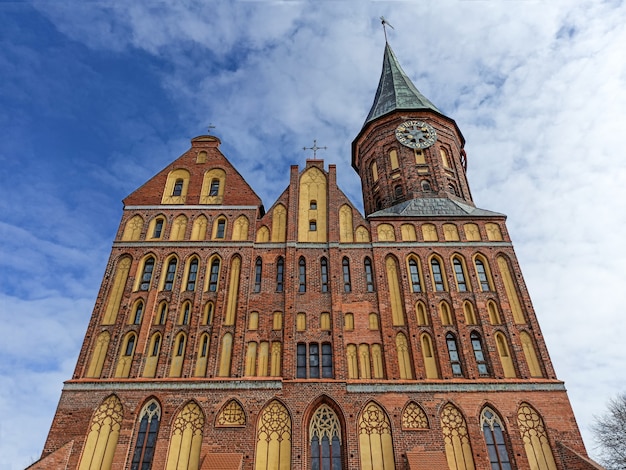 Gotische kathedraal en het graf van Kant in Kaliningrad