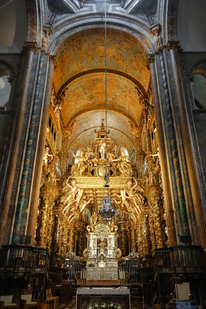 Gouden altaar in de kathedraal van Santiago de Compostela, Galicië, Spanje