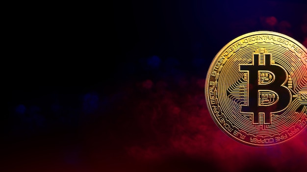 Gouden bitcoin-munt is in rood en blauw rook achtergrond cryptocurrency-concept