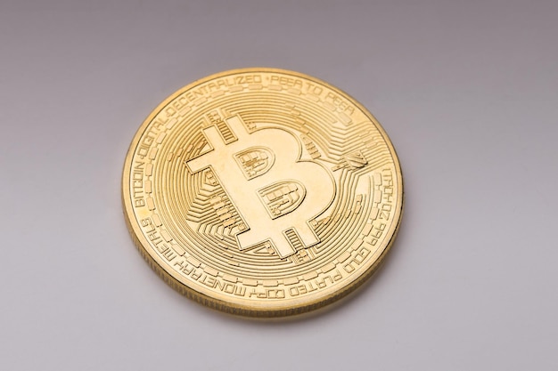 Gouden bitcoin. Symbool van cryptocurrency van blockchain-technologie