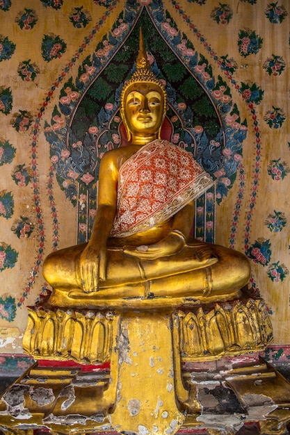Gouden Boeddhabeelden in Wat Arun-tempel, Bangkok, Thailand