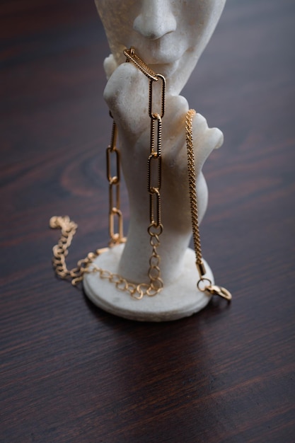 Gouden sieraden Vrouwelijke gouden armbanden