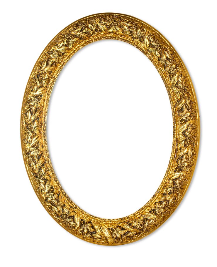 Gouden vintage frame geïsoleerd op een witte achtergrond met uitknippad