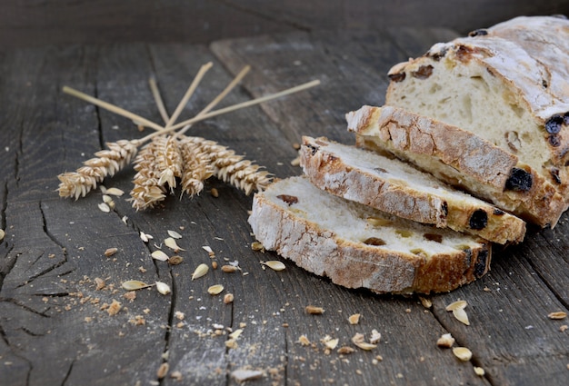 Gourmet bread grape sliced