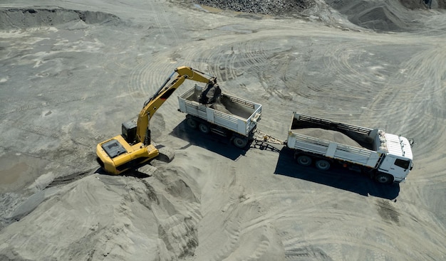 Graafmachine die stenen constructie opschept